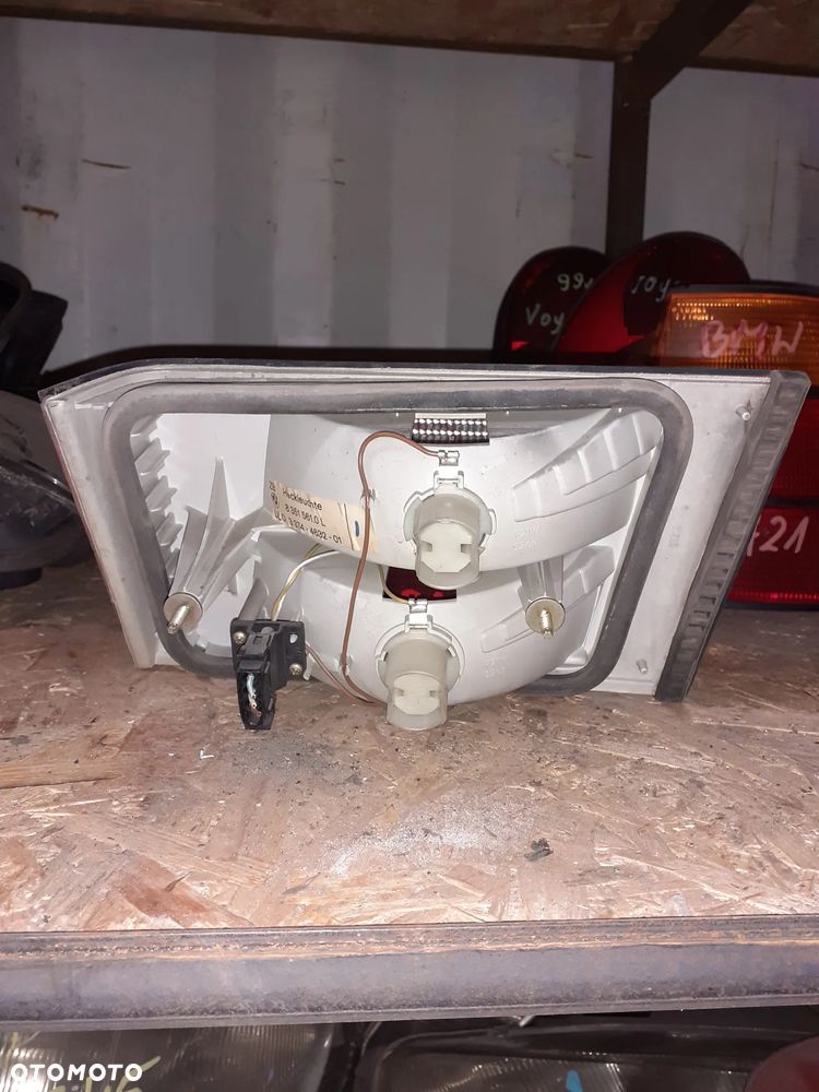 LAMPA TYLNA TYŁ PRAWY PRAWA BMW E34 SERIA 5 - 2