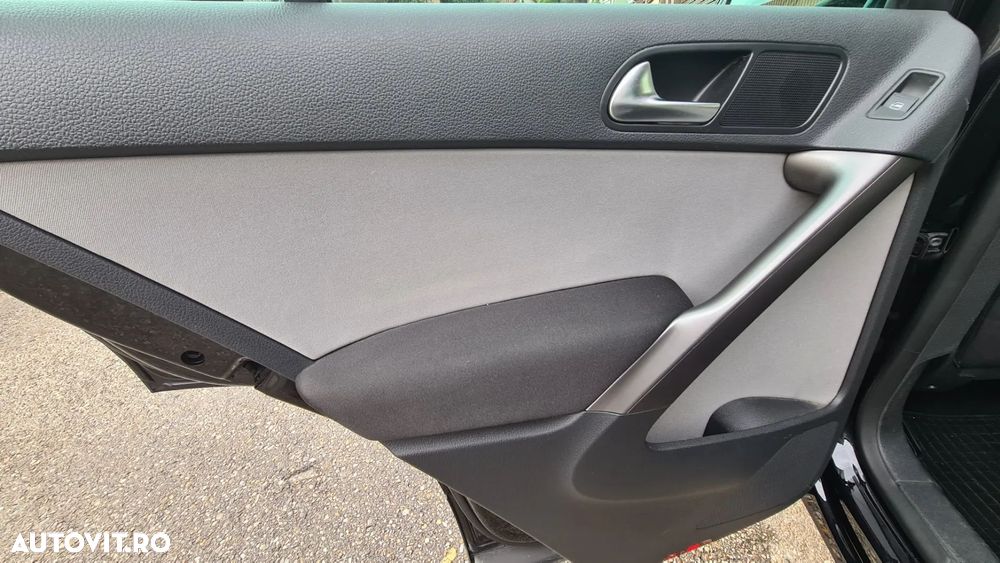 Volkswagen Tiguan 2.0 TDI DPF 4Motion Sport & Style - 13