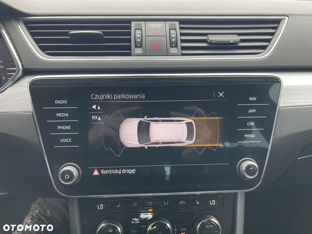 Skoda Superb 2.0 TSI Style DSG - 11