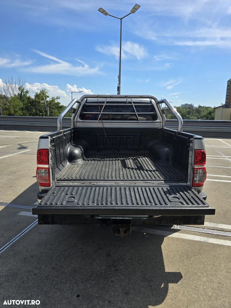 Toyota Hilux - 9