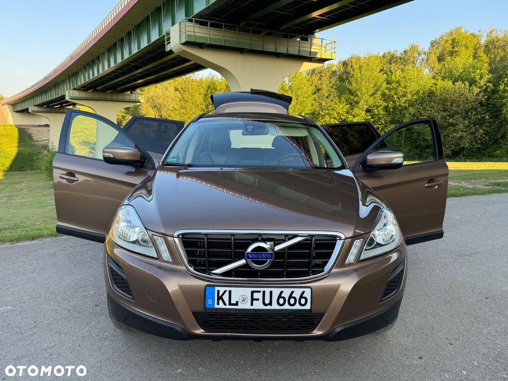 Volvo XC 60 - 6