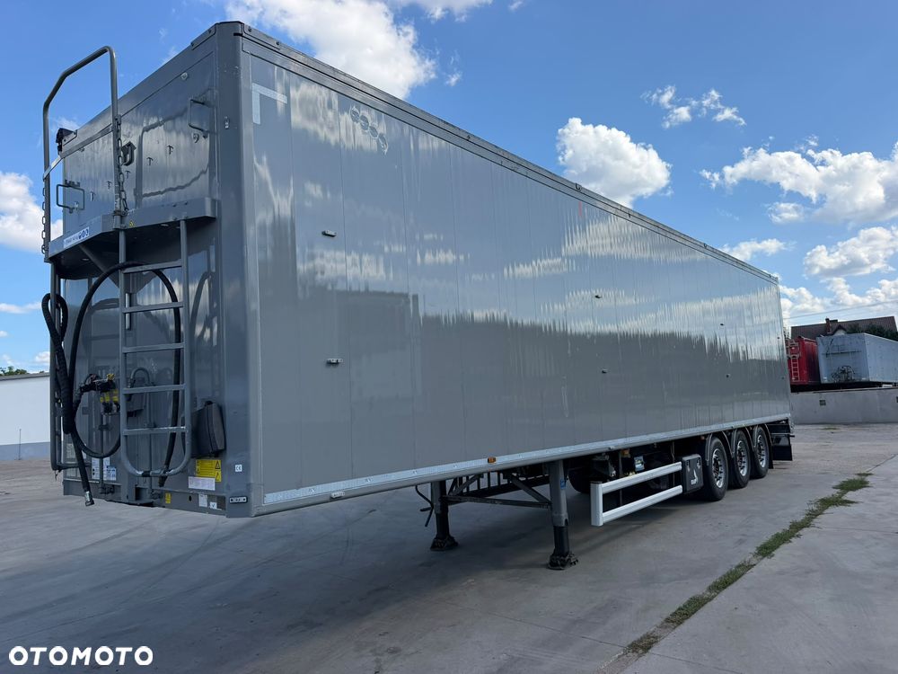 Stas Ruchoma podłoga 94m3 Podłoga 10 mm 2019 rok - 5
