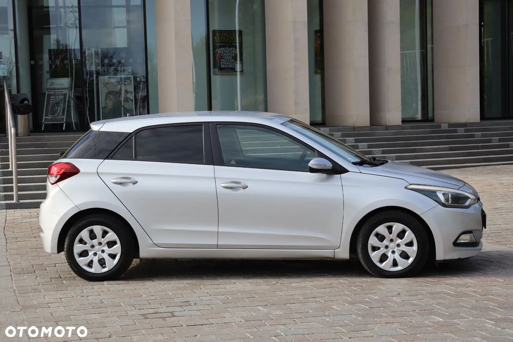 Hyundai i20 1.4 CRDI Comfort - 4