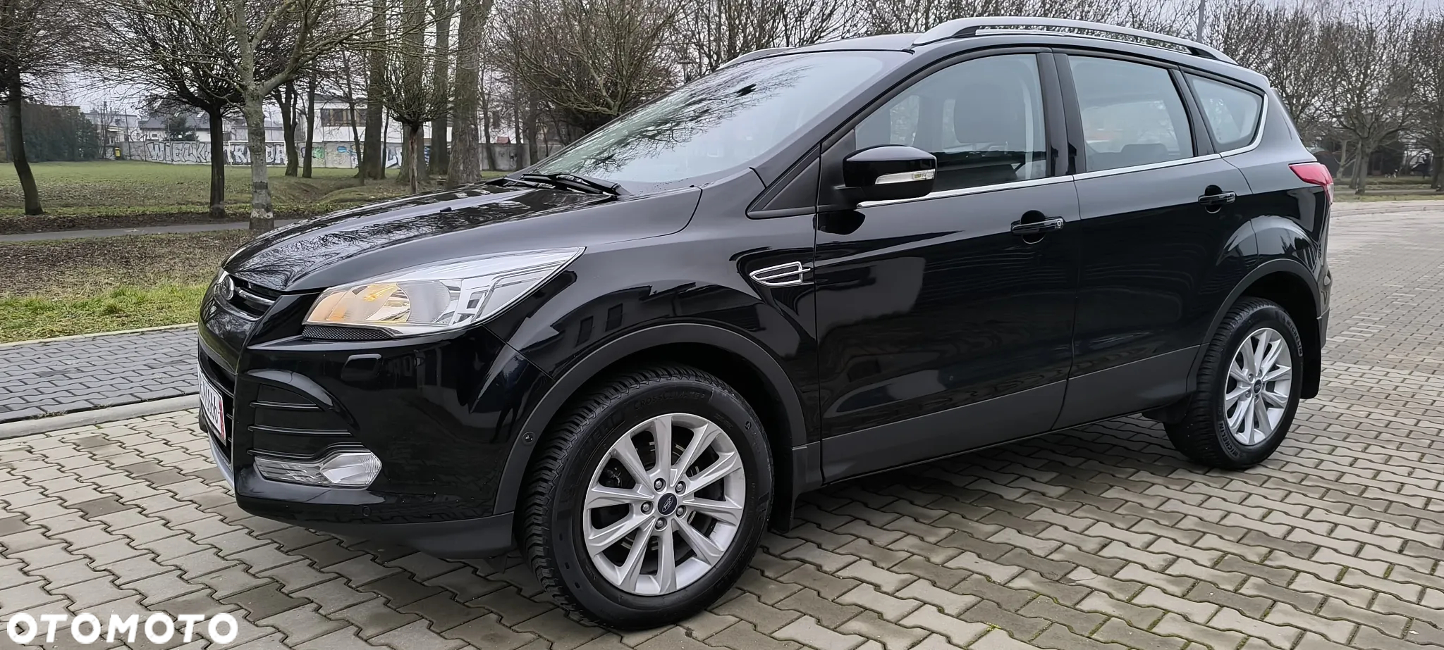 Ford Kuga 1.5 EcoBoost 2x4 Business Edition - 2
