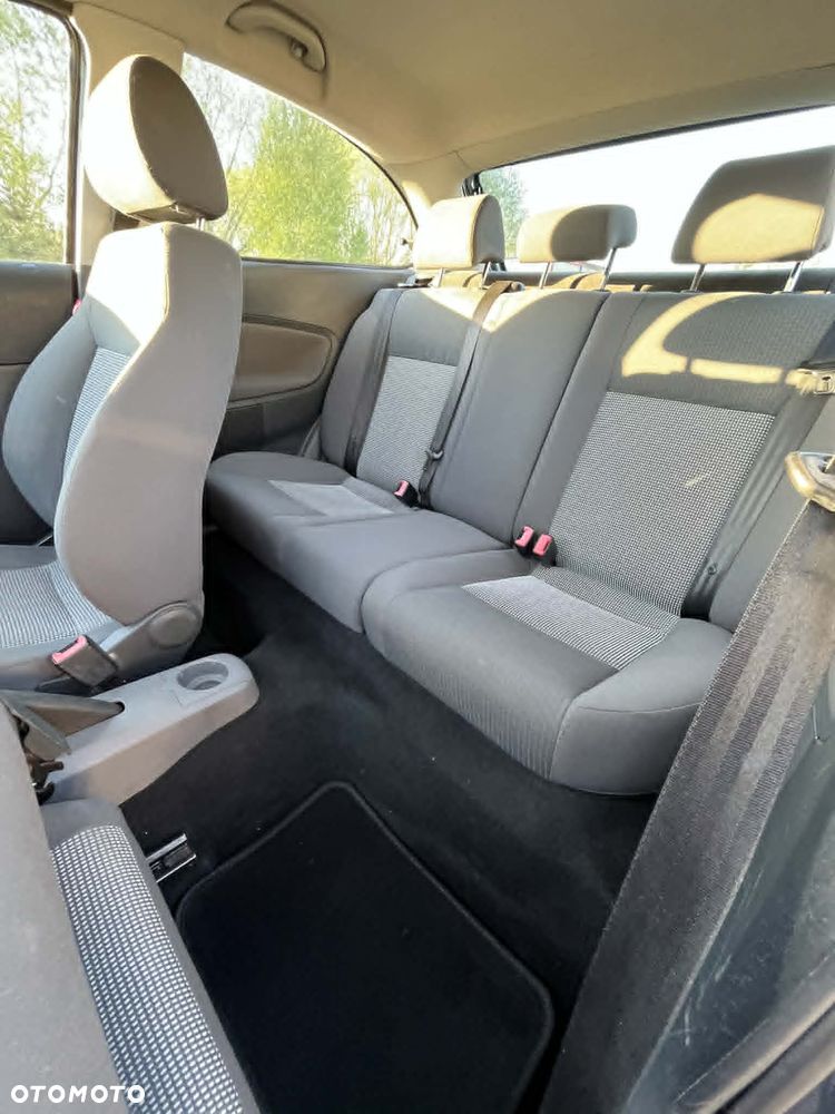 Seat Ibiza SC 1.4 16V Sport - 5