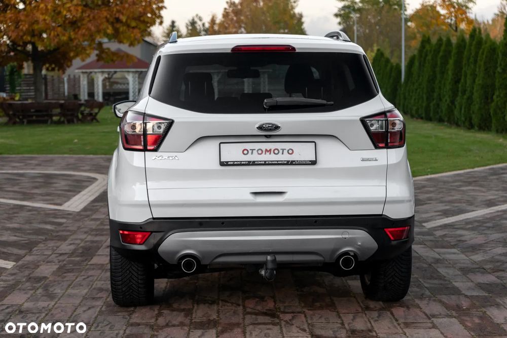 Ford Kuga - 12