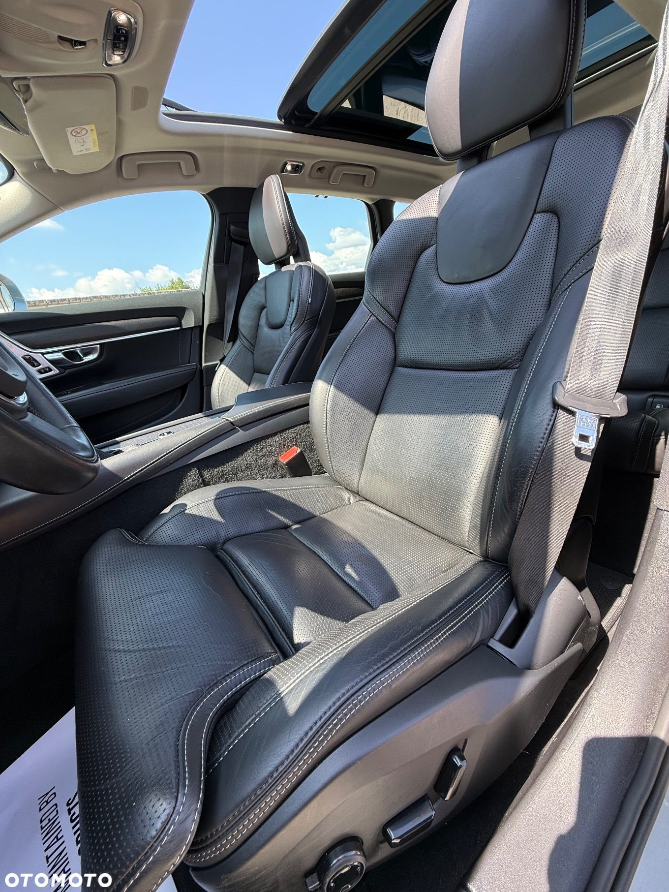 Volvo V90 Cross Country D4 AWD Geartronic Pro - 12