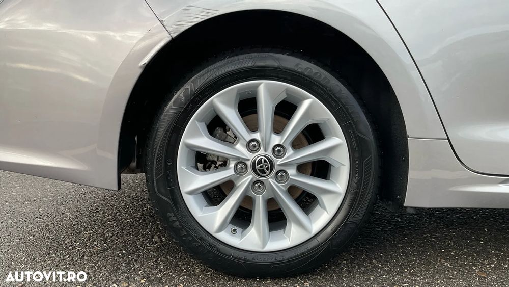 Toyota Corolla 1.8 HSD Dynamic - 12