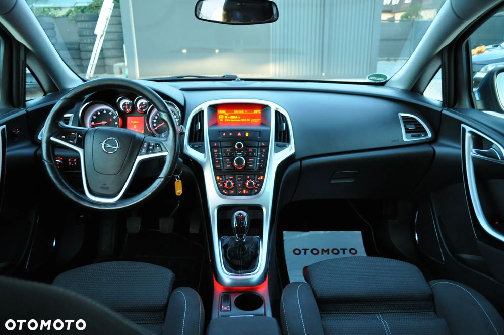 Opel Astra 1.4 Turbo Sport - 25