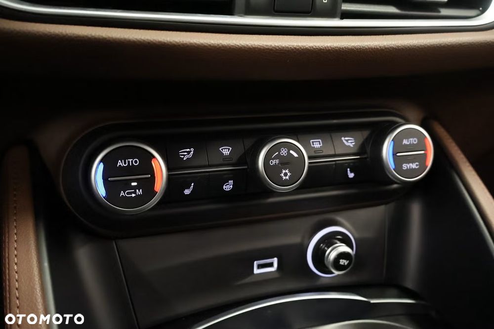 Alfa Romeo Stelvio 2.2 JTDM Q4 - 17