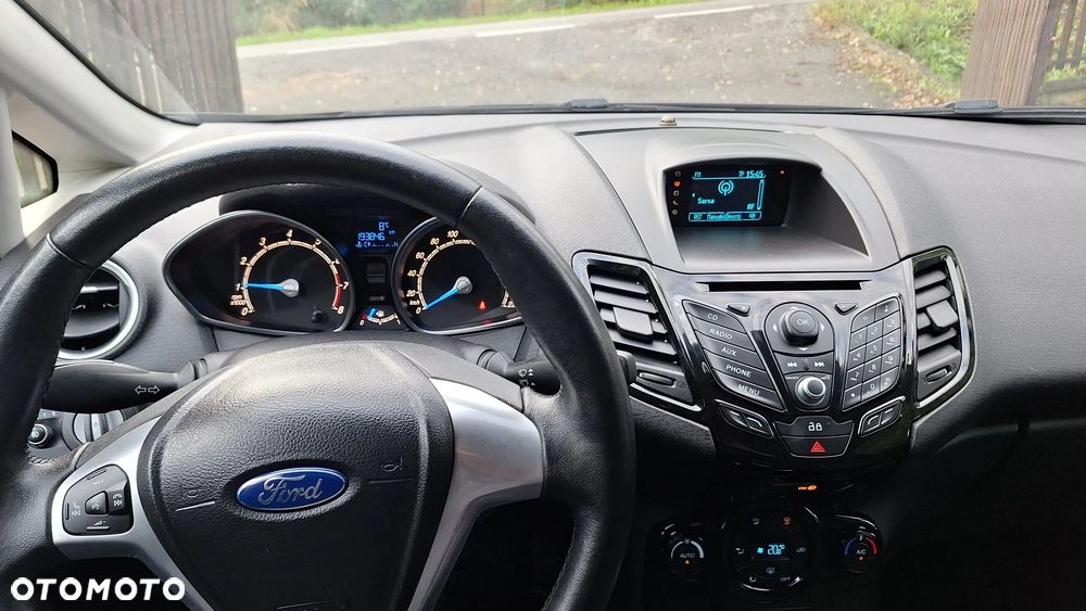 Ford Fiesta 1.4 Titanium EU6 - 8