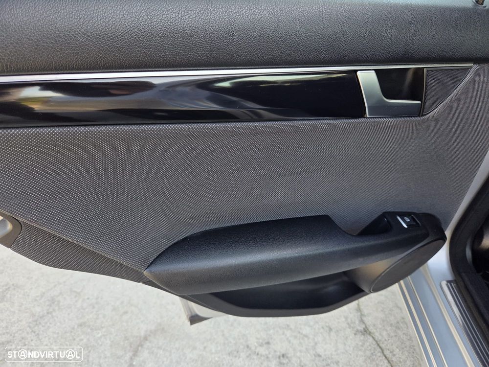 Mercedes-Benz C 220 CDI 7G-TRONIC Avantgarde Edition - 15