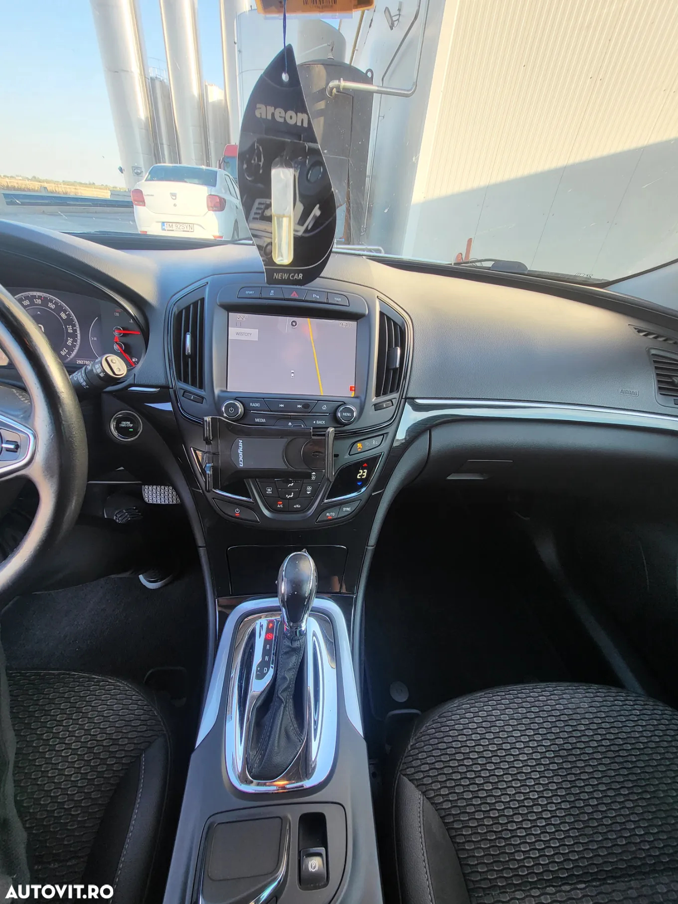 Opel Insignia 2.0 CDTI 4x4 Automatik Business Edition - 6