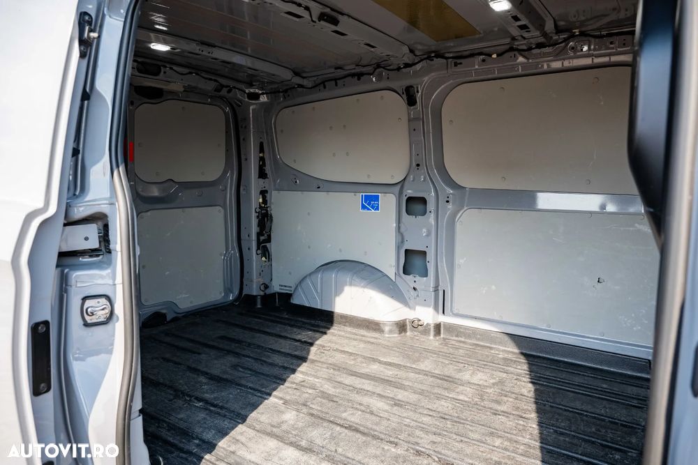Ford Transit Custom Van Limited 300 SWB 2.0 TDCI 136 CP A8 - 11