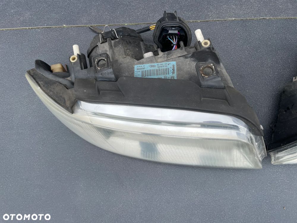 AUDI A4 B5 LIFT 99-01 lampa reflektor prawy przód przedni błotnik prawy LY5K - 7