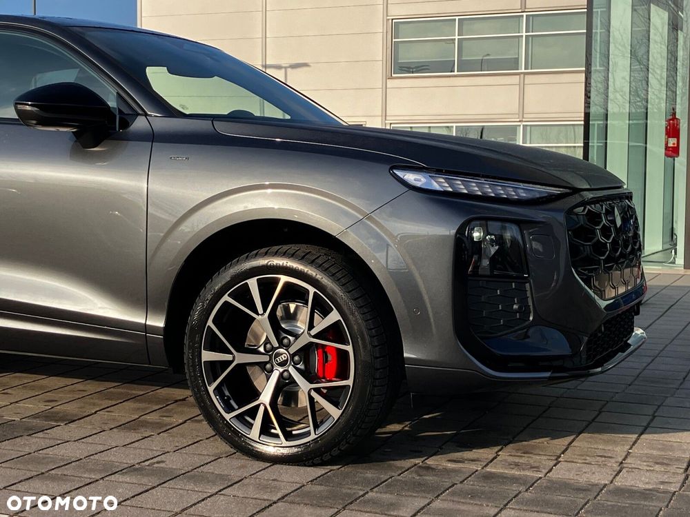 Audi Q3 Sportback - 12