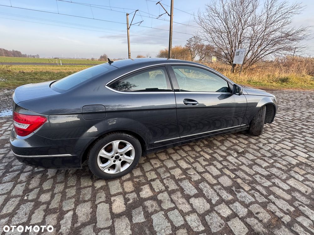 Mercedes-Benz Klasa C 180 (BlueEFFICIENCY) - 5