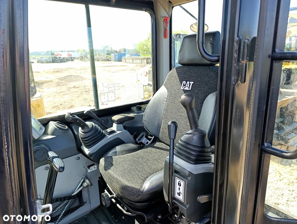 Caterpillar 305E2 - 5