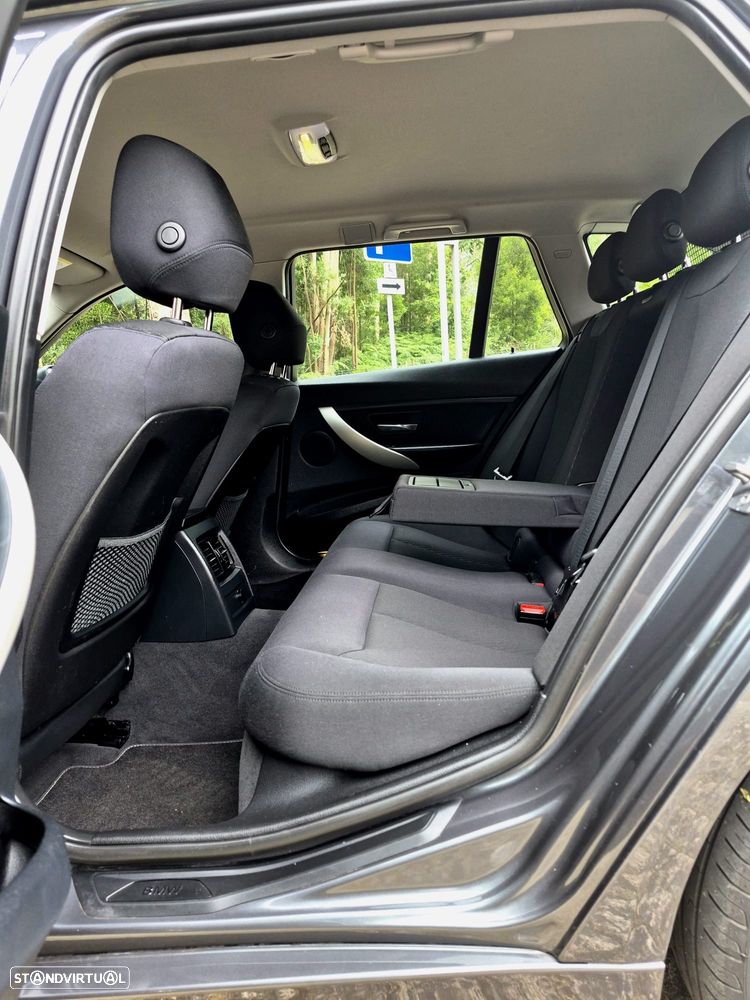 BMW 316 i Line Modern - 16