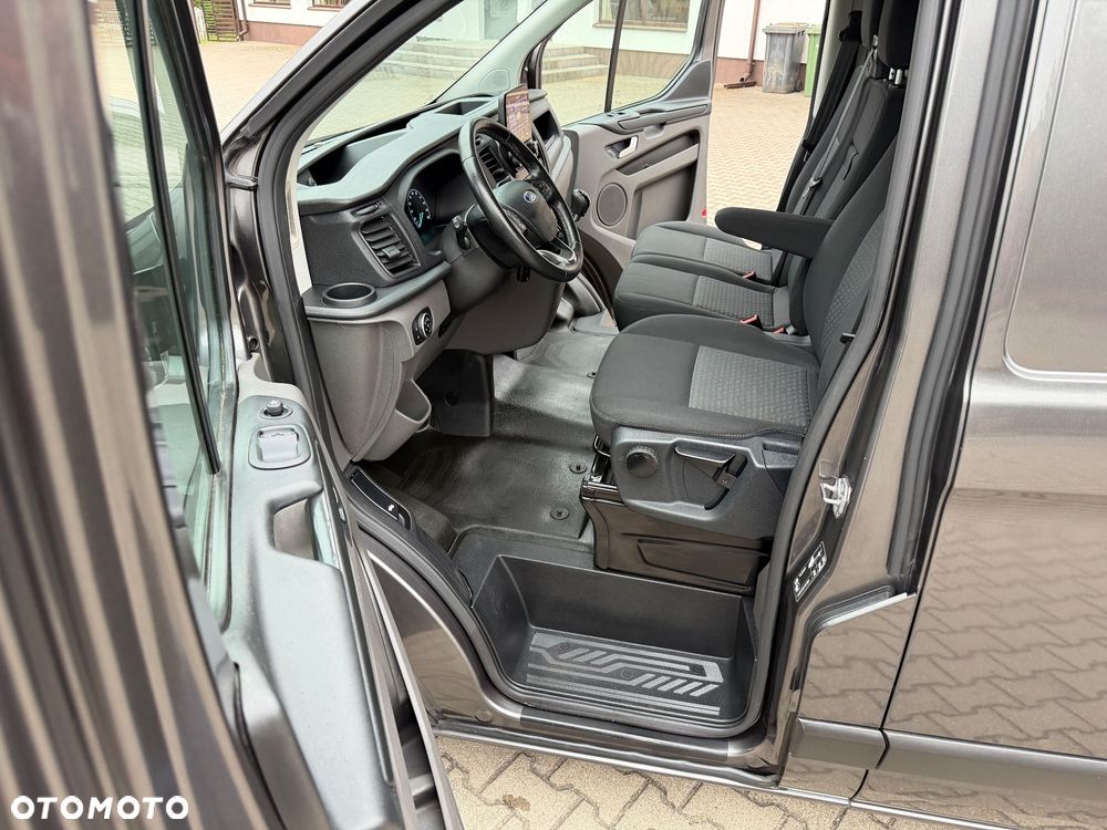 Ford TRANSIT CUSTOM - 28