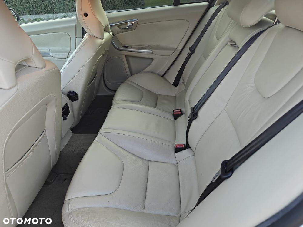 Volvo S60 2.5 T5 - 9