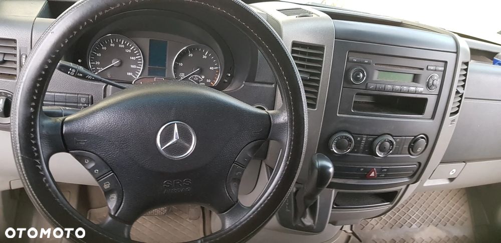 Mercedes-Benz Sprinter 318 - 11