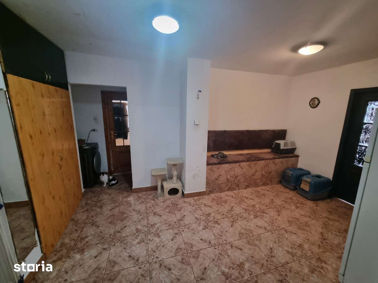 Piata farului- apartament 2 camere decomandat stradal — fotografia 3