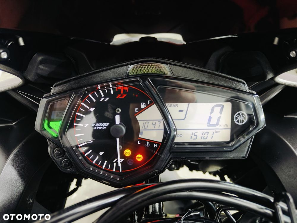 Yamaha R3 - 16