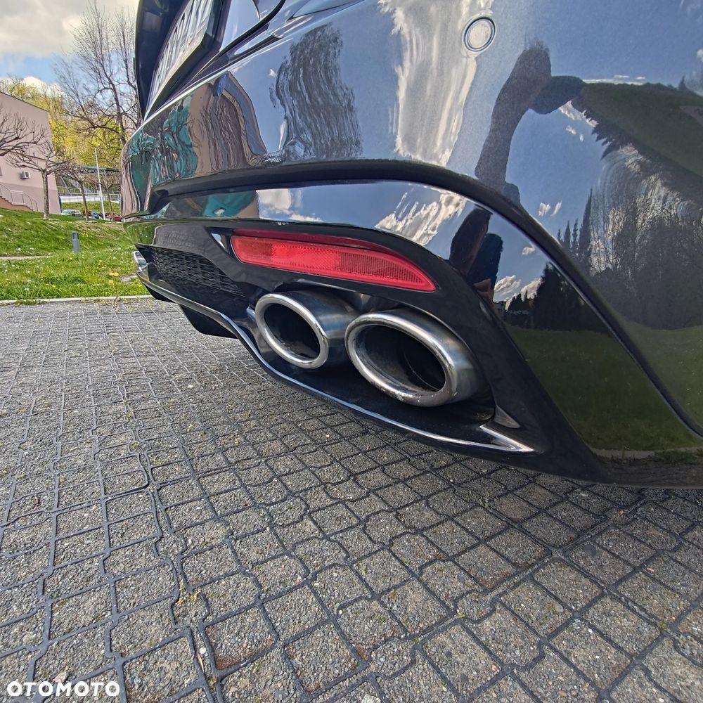 Kia Stinger 2.0 T-GDI GT Line - 25