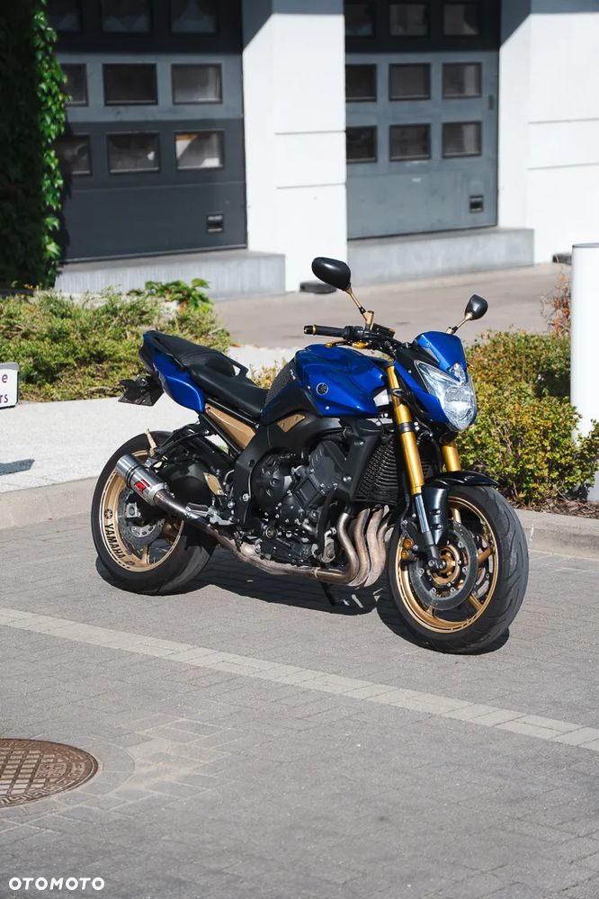 Yamaha FZ8 - 1