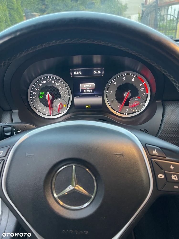 Mercedes-Benz Klasa A 180 (BlueEFFICIENCY) - 15