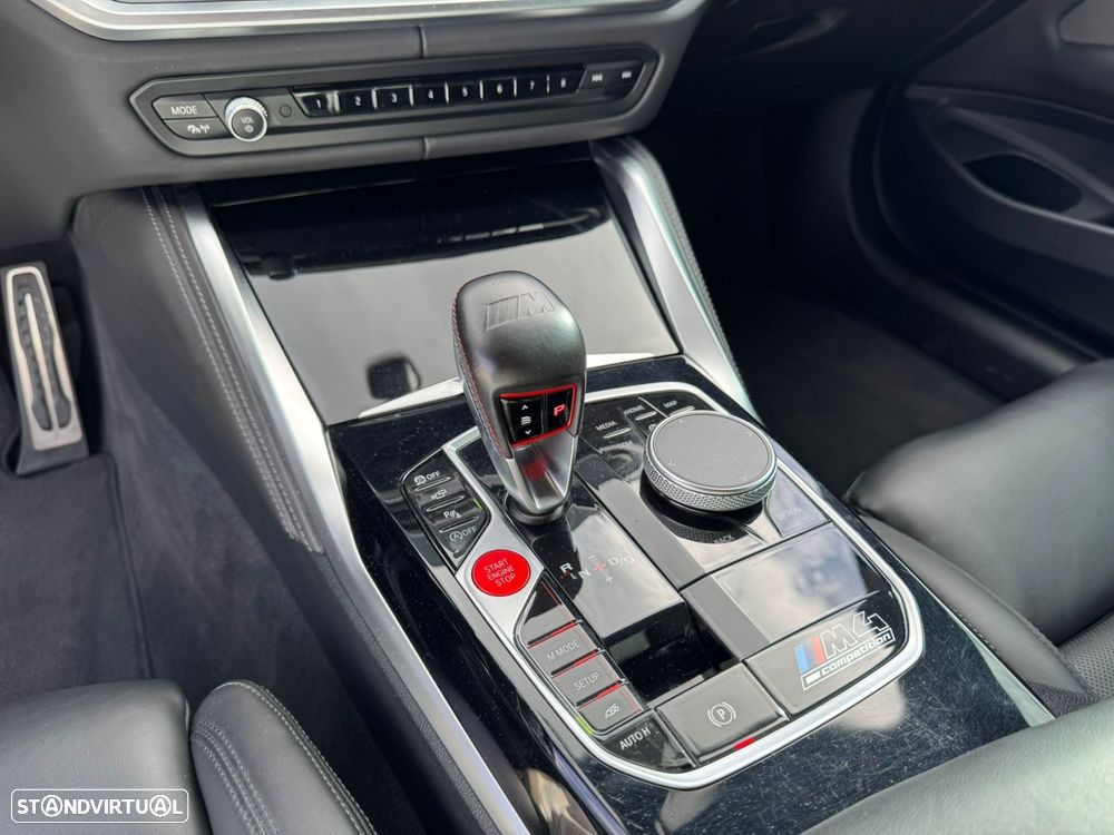 BMW M4 Competition xDrive - 39
