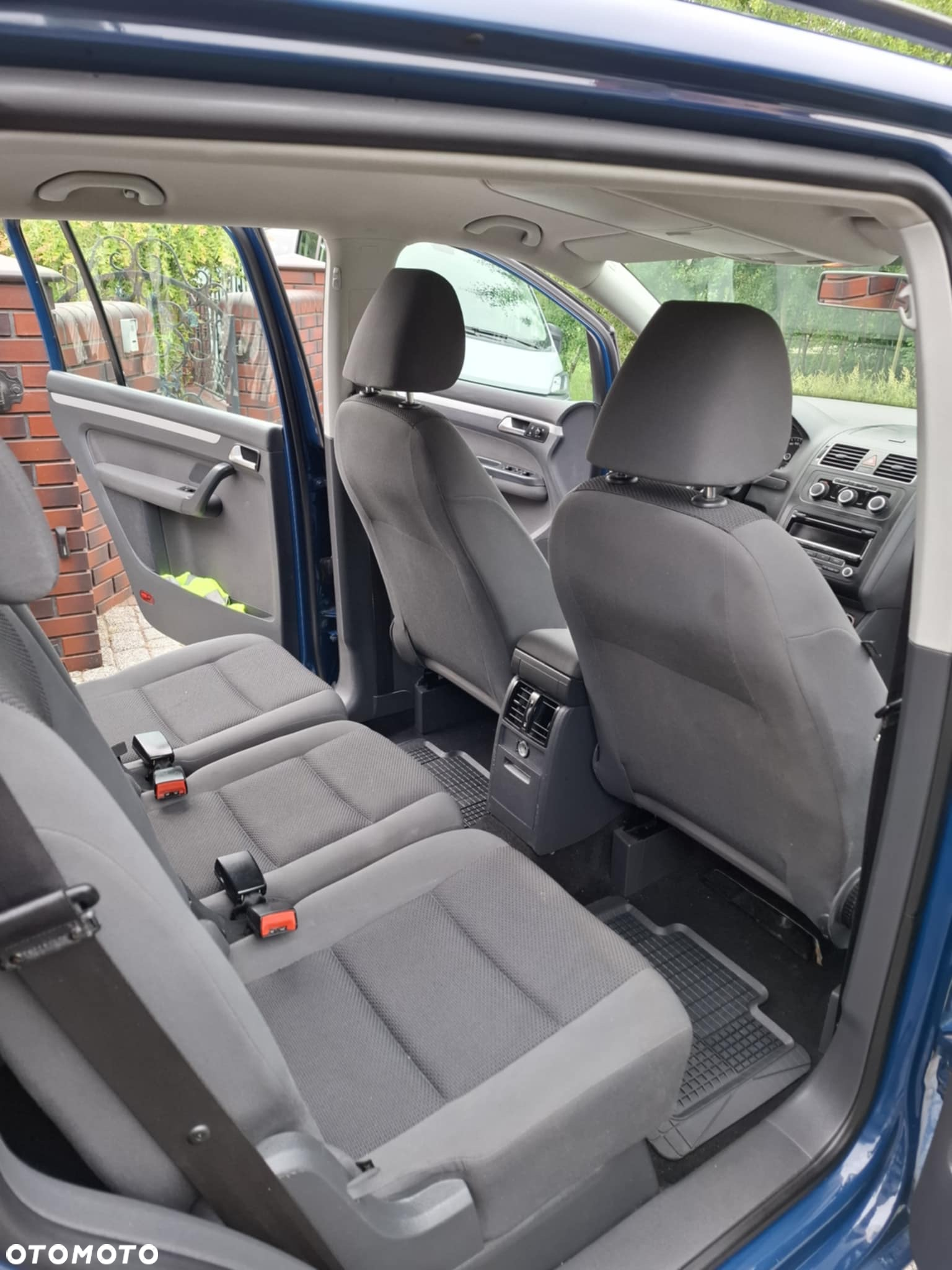 Volkswagen Touran 1.6 TDI DPF Highline - 14