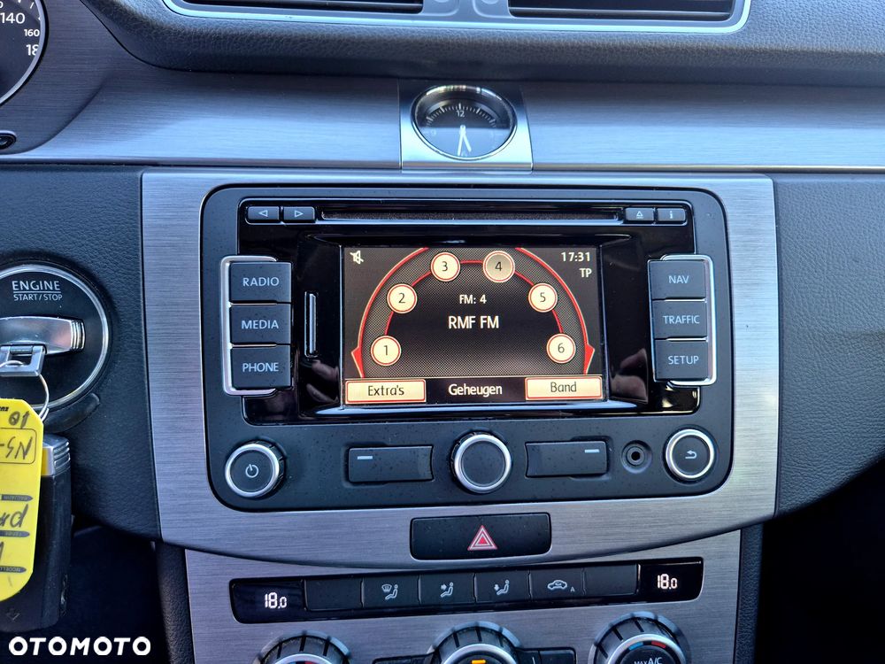 Volkswagen Passat 1.6 TDI BlueMotion Technology Comfortline - 26