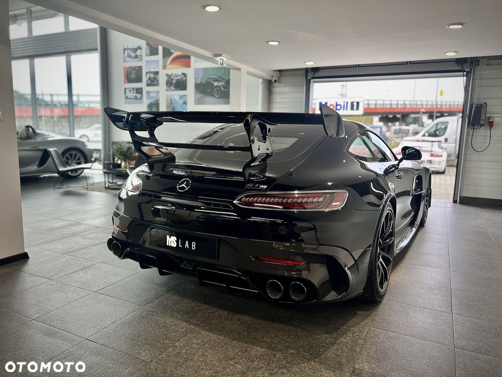 Mercedes-Benz AMG GT - 3