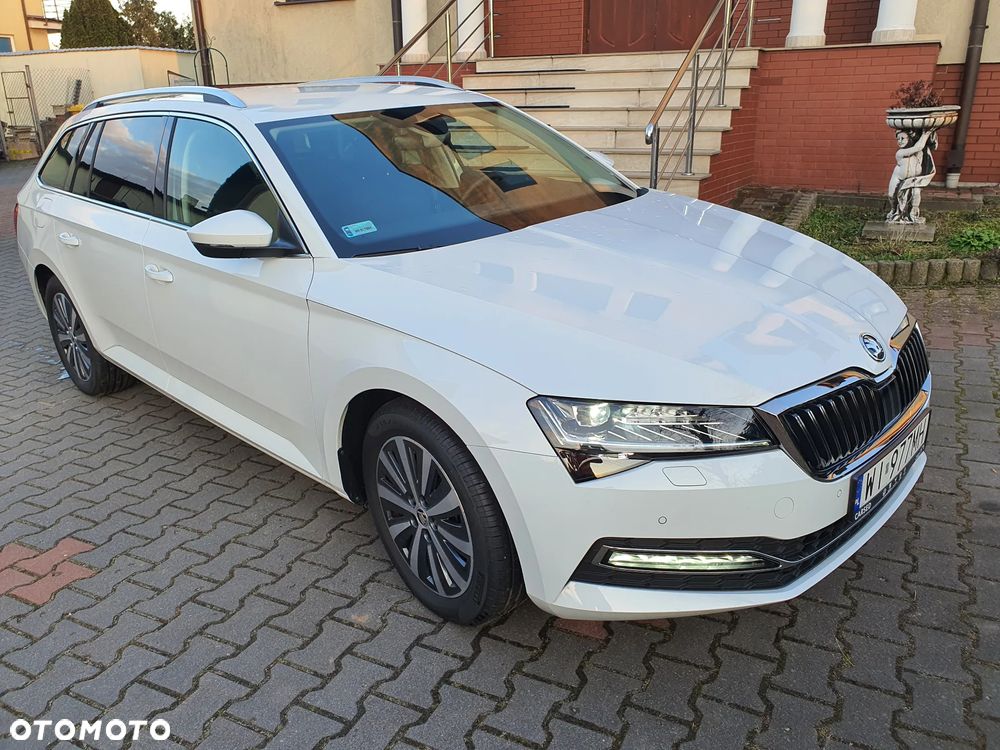 Skoda Superb 2.0 TDI SCR Style DSG - 2