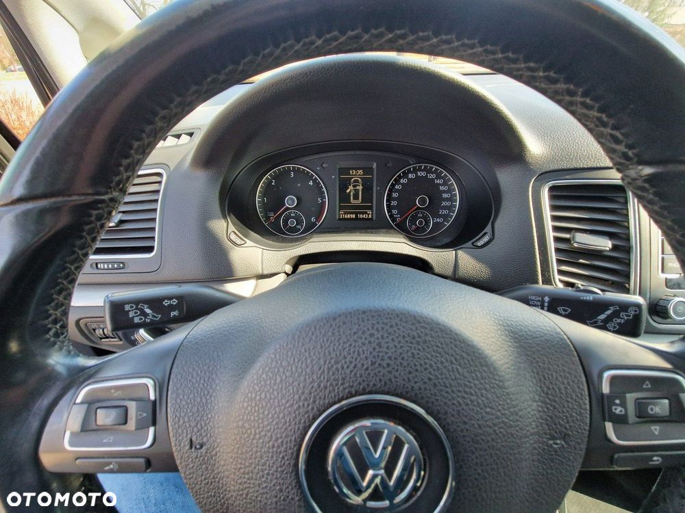 Volkswagen Sharan - 14