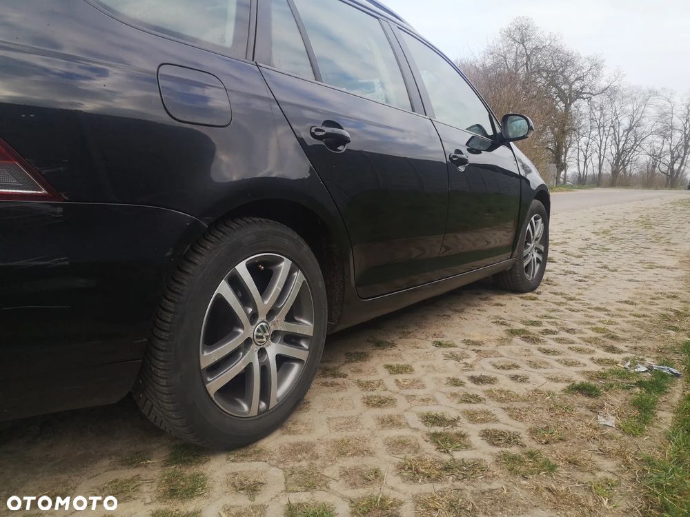 Volkswagen Golf 1.6 TDI BlueMot Trendline DSG - 18