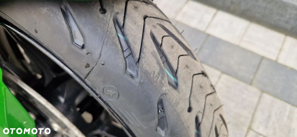 Kawasaki Ninja 1000 SX - 14