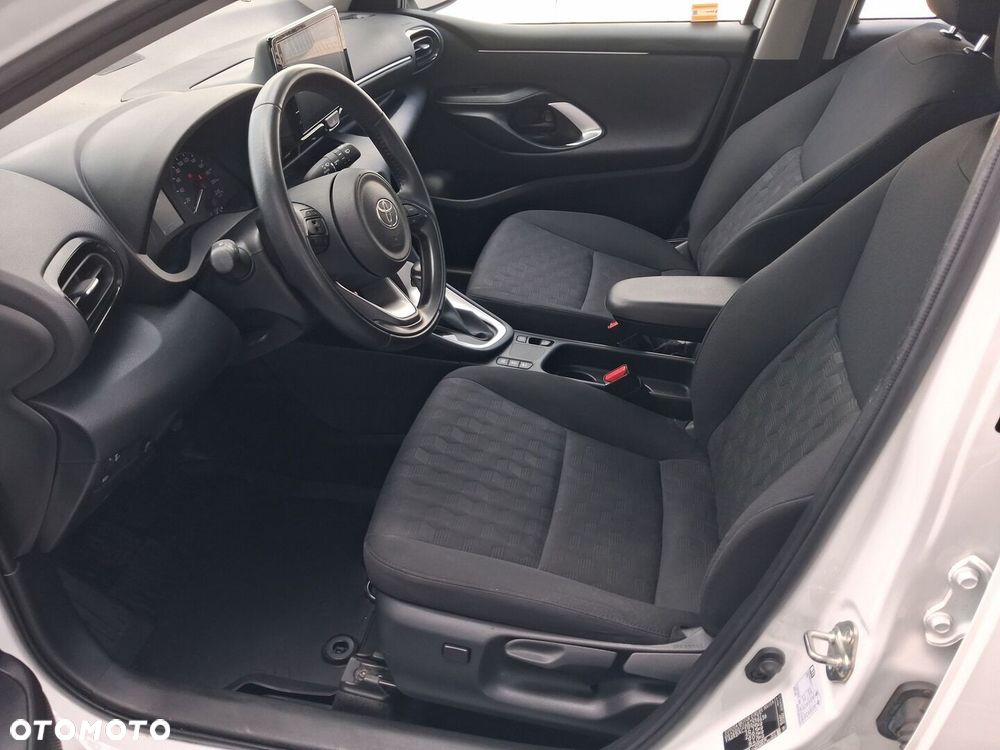 Toyota Yaris - 16