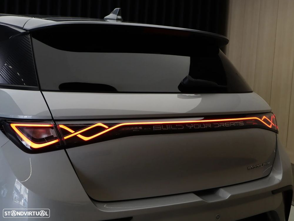 BYD Dolphin 60.4 kWh Design - 10