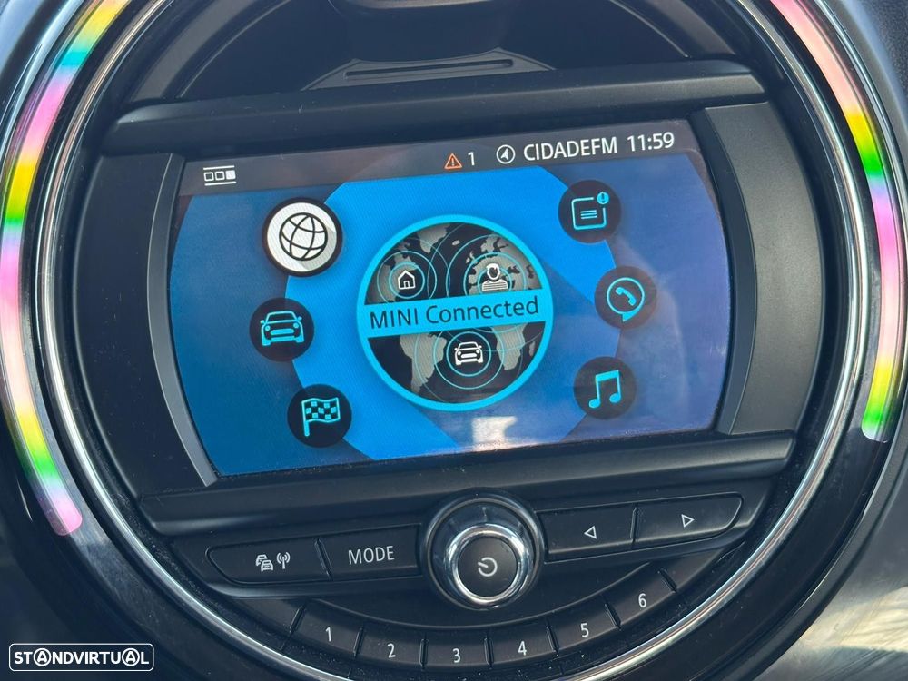 MINI Countryman Cooper SE ALL4 Auto - 17