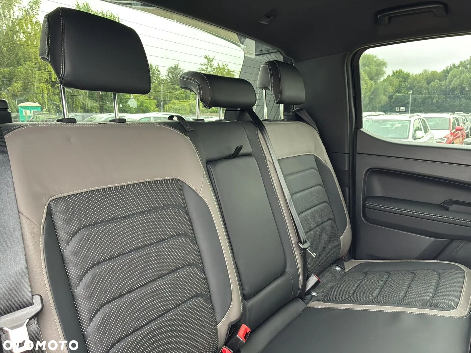 Volkswagen Amarok 3.0 V6 TDI 4Mot Aventura - 16