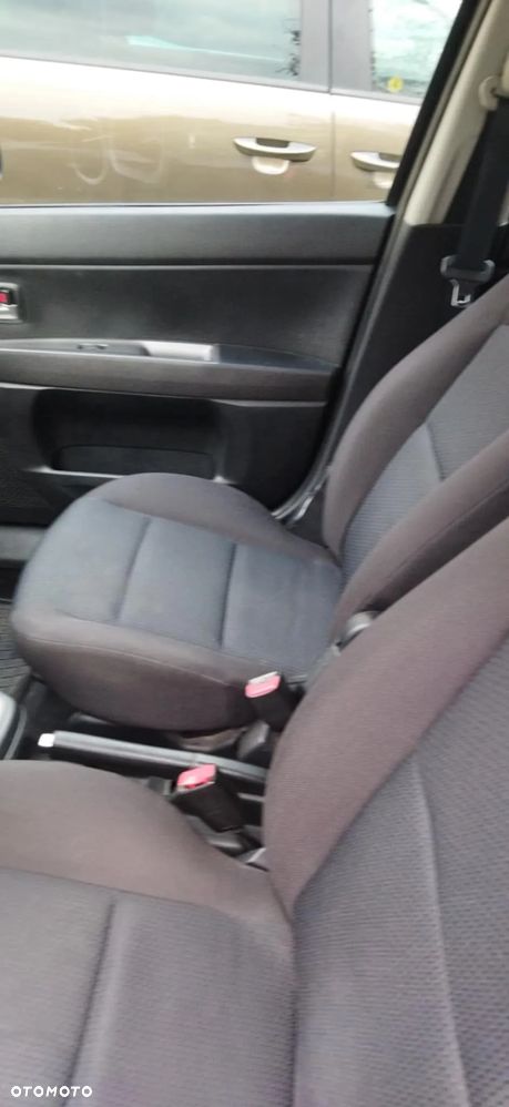 Mazda 2 - 11