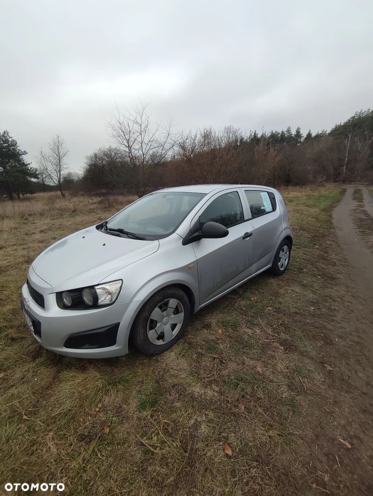 Chevrolet Aveo 1.2 LT - 10