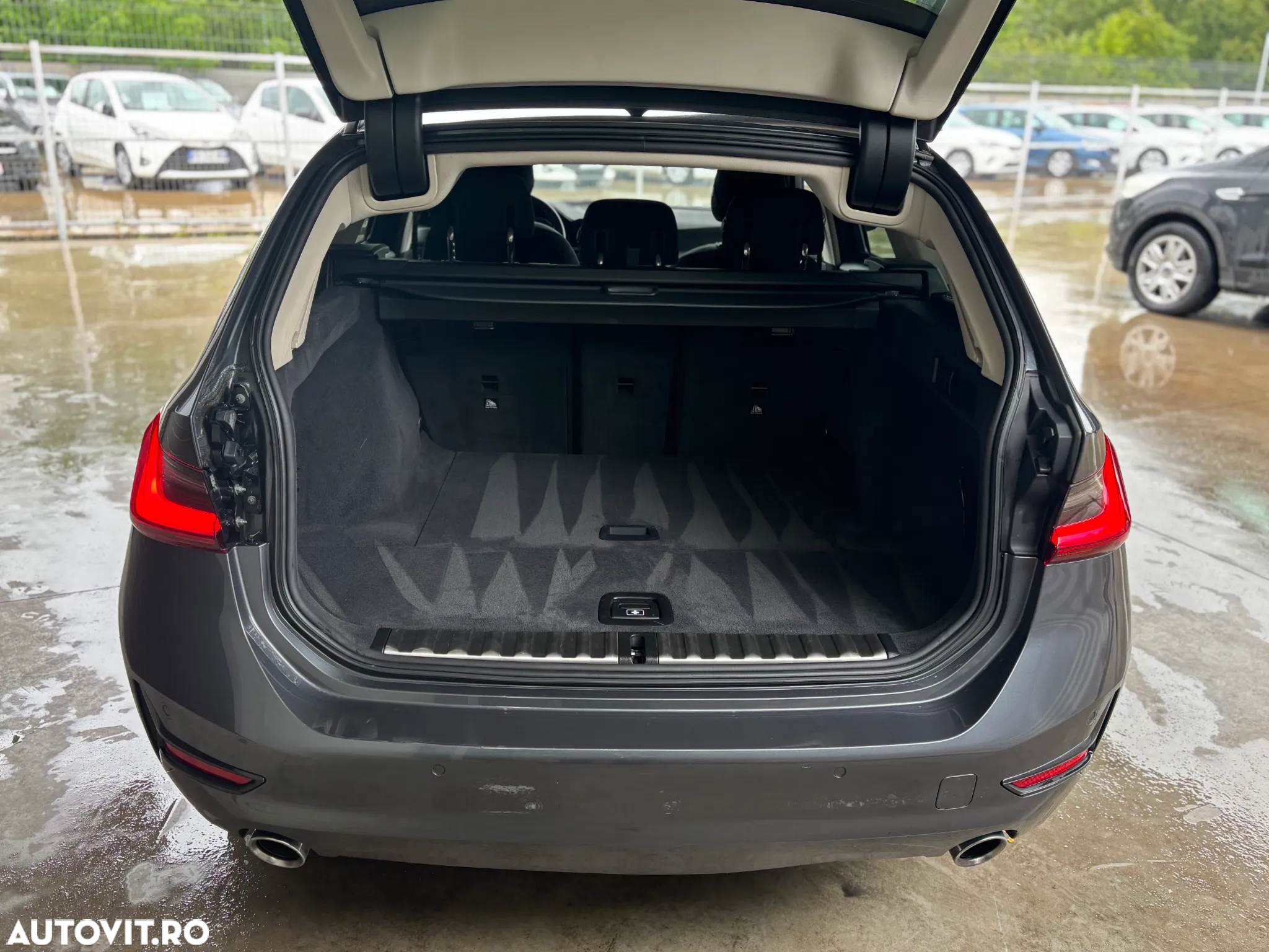 BMW Seria 3 320d Touring xDrive Aut. Advantage - 11