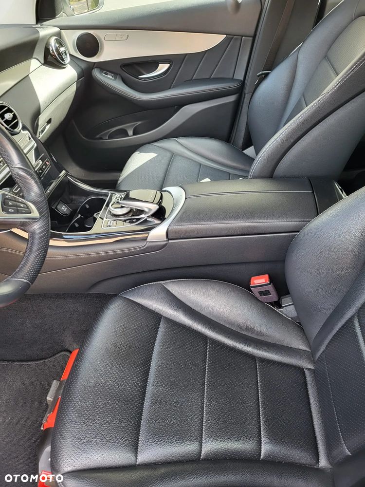 Mercedes-Benz GLC 220 d 4-Matic - 9