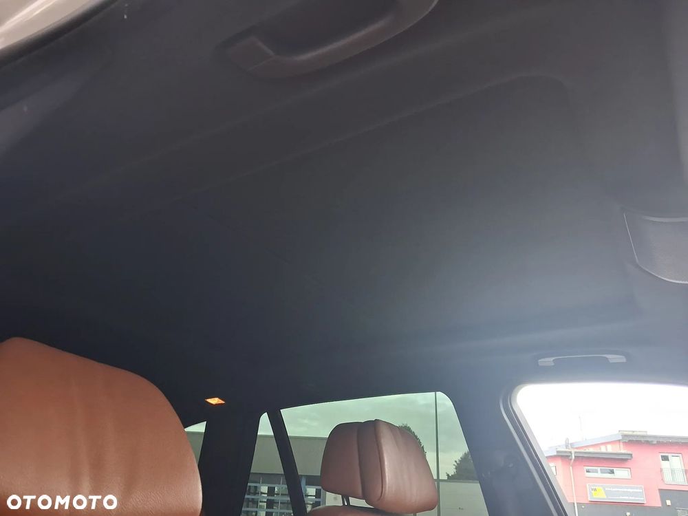 BMW X5 xDrive48i - 8