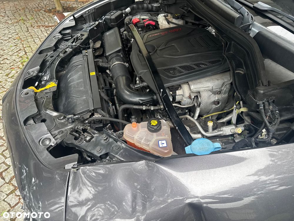 Alfa Romeo Stelvio 2.0 Turbo Veloce TI Q4 - 15