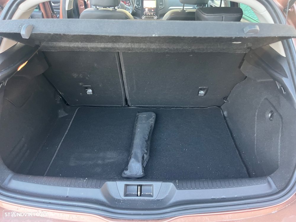 Renault Mégane 1.5 Blue dCi Intens EDC - 13